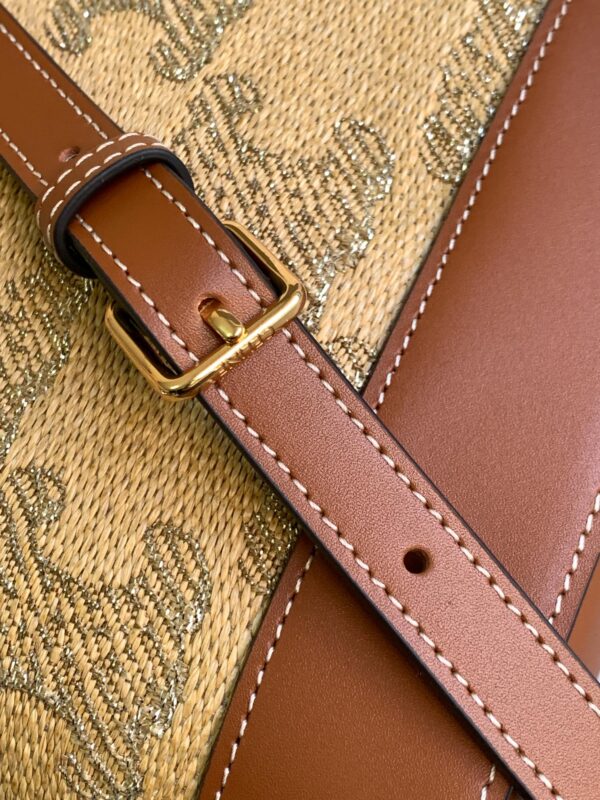CELINE BUCKET CUIR TRIOMPHE BAG
