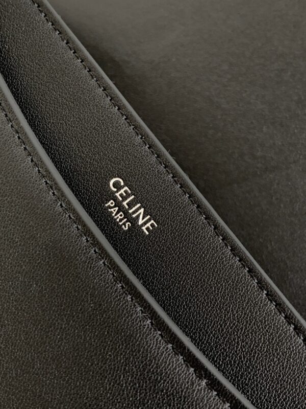 CELINE MEDIUM BESACE TRIOMPHE IN SUPPLE NATURAL CALFSKIN BLACK