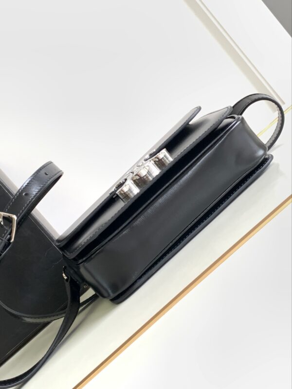 CELINE TEEN TRIOMPHE BAG