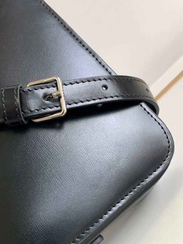 CELINE TEEN TRIOMPHE BAG