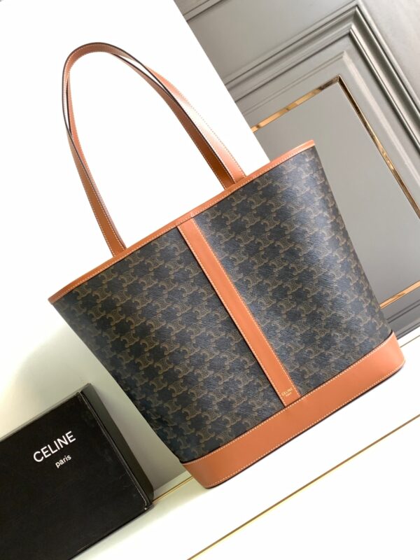 CELINE MEDIUM CABAS IN TRIOMPHE CANVAS AND CALFSKIN