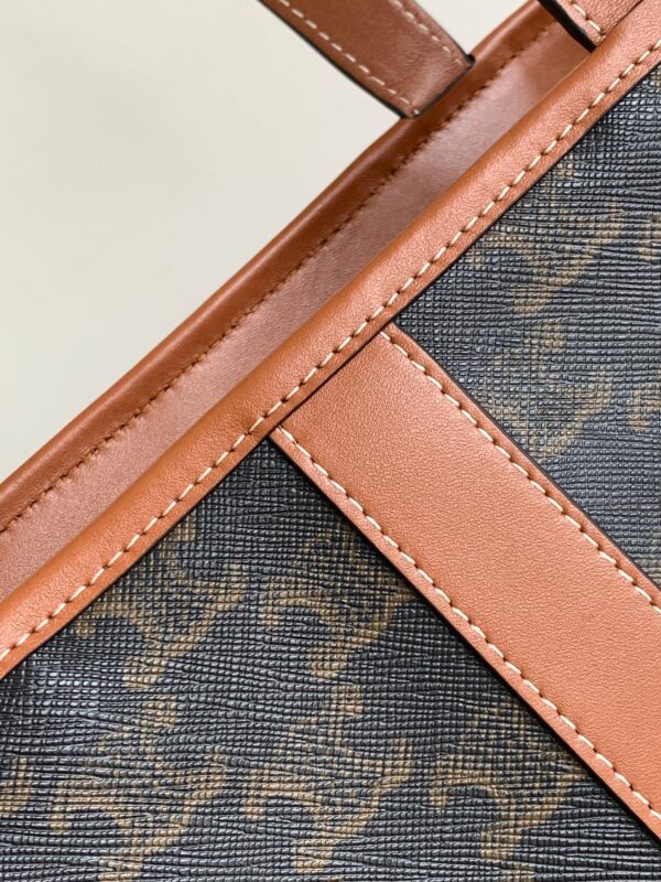 CELINE SMALL CABAS IN TRIOMPHE CANVAS AND CALFSKIN