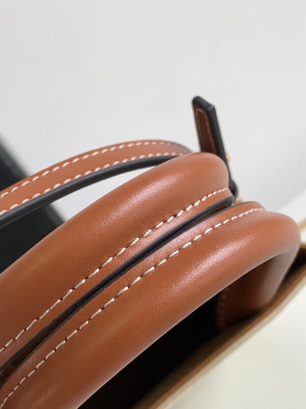 CELINE CABAS TRIOMPHE TOTE