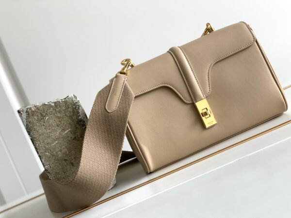 CELINE TEEN SOFT 16 BAG