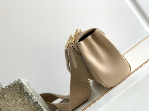 CELINE TEEN SOFT 16 BAG