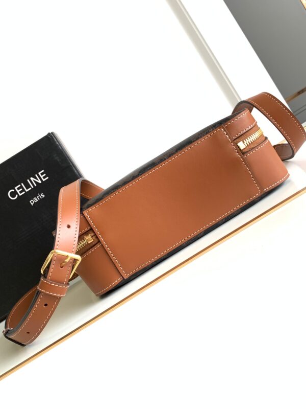 CELINE MESSENGER BOX IN TRIOMPHE CANVAS AND CALFSKIN