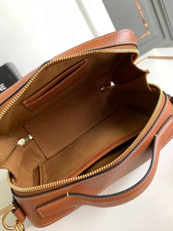 CELINE MESSENGER BOX IN TRIOMPHE CANVAS AND CALFSKIN