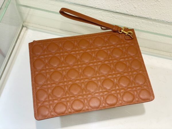 LARGE DIOR CARO DAILY POUCH