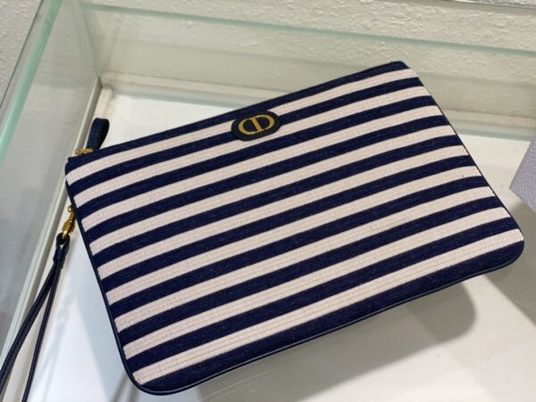 Dior Caro Daily