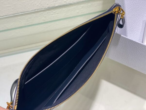 Dior Caro Daily