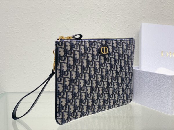 Dior Caro Daily