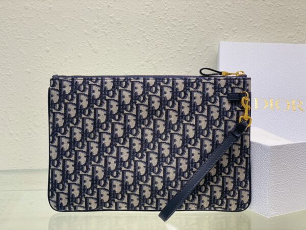 Dior Caro Daily