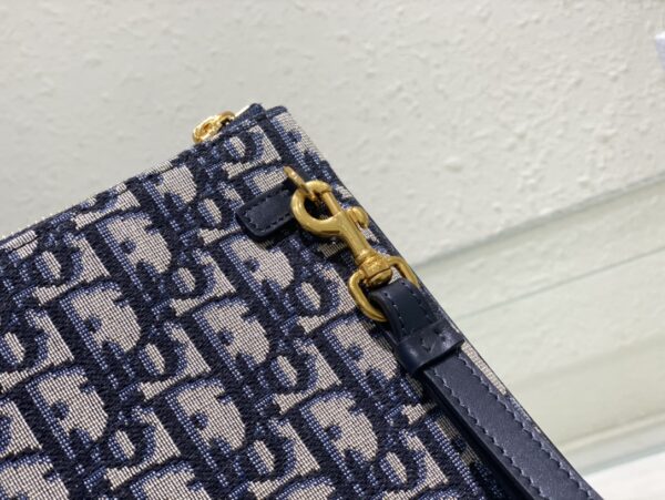 Dior Caro Daily