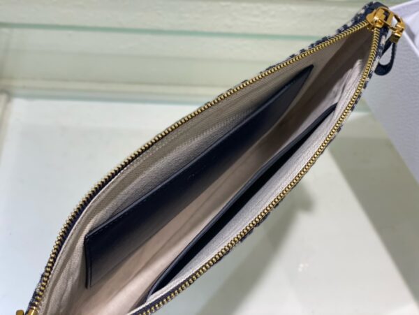 Dior Caro Daily