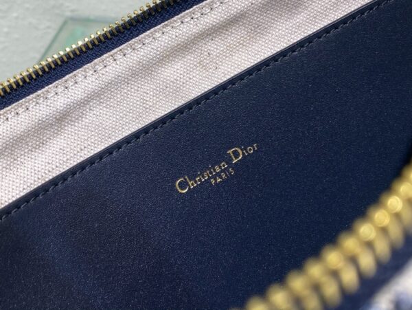 Dior Caro Daily