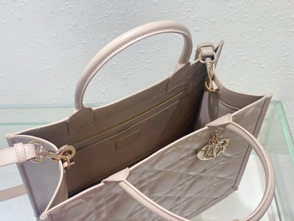Medium DIOR BOOK TOTE