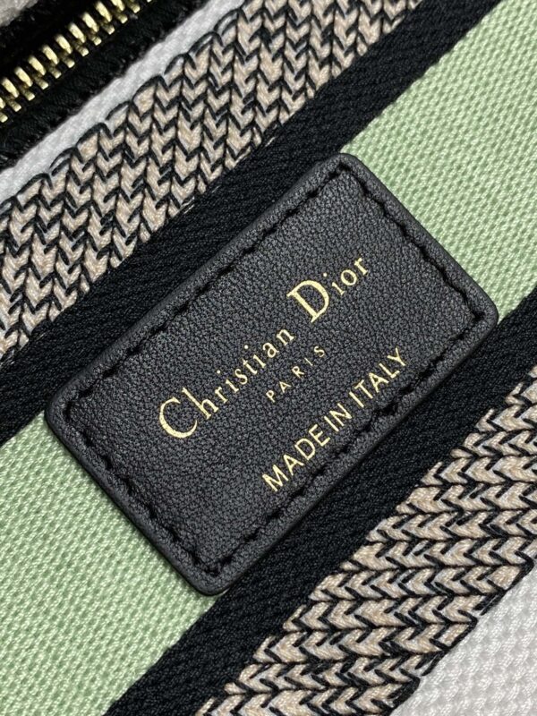 Dior Medium Lady D-Lite bag
