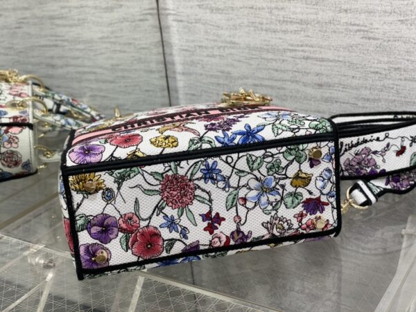 Dior Medium Lady D-Lite bag