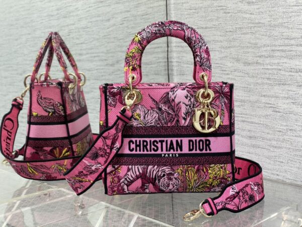 Dior Medium Lady D-Lite bag