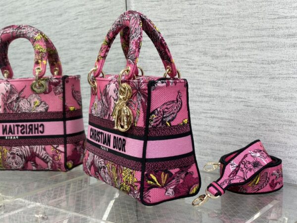 Dior Medium Lady D-Lite bag