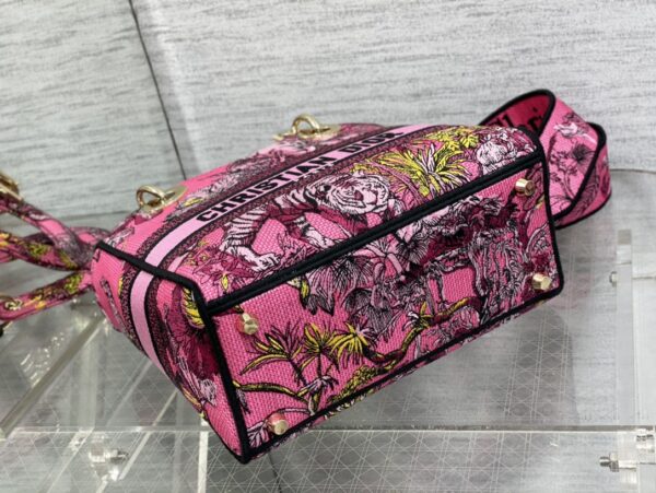 Dior Medium Lady D-Lite bag