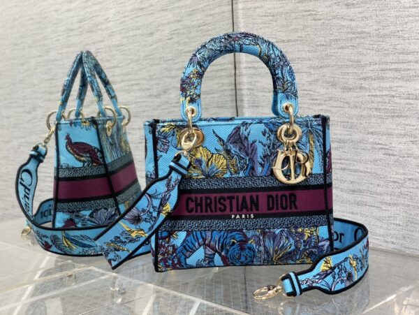 Dior Medium Lady D-Lite bag