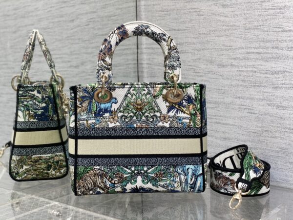 Dior Medium Lady D-Lite bag