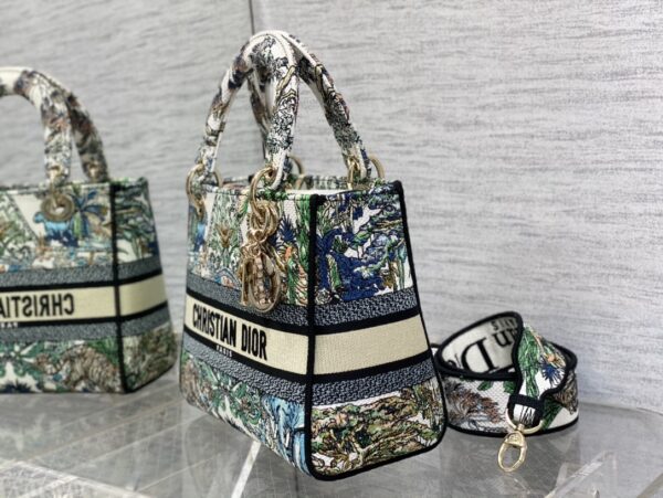 Dior Medium Lady D-Lite bag