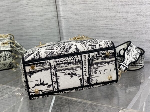 Dior Medium Lady D-Lite bag
