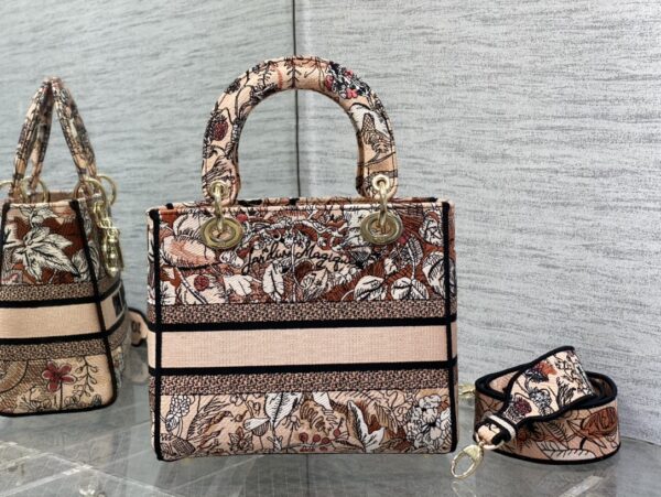 Dior Medium Lady D-Lite bag