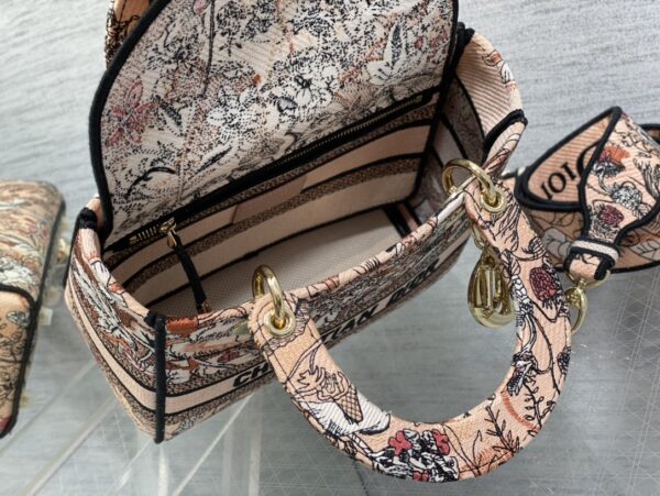 Dior Medium Lady D-Lite bag