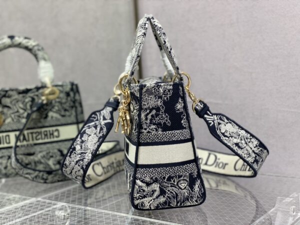 Dior Medium Lady D-Lite bag