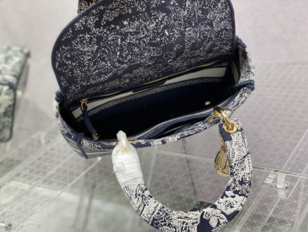 Dior Medium Lady D-Lite bag