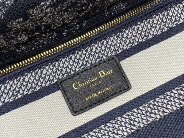 Dior Medium Lady D-Lite bag