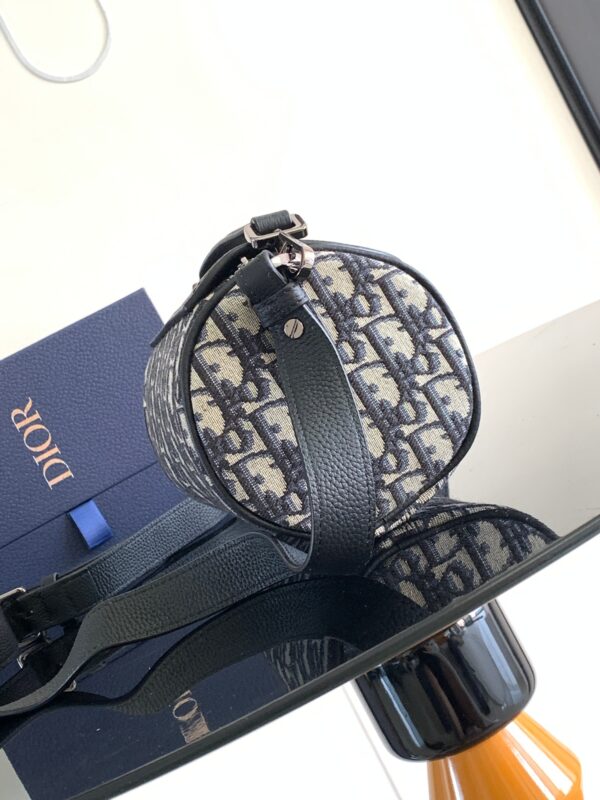 DIOR ROLLER BAG WITH STRAP