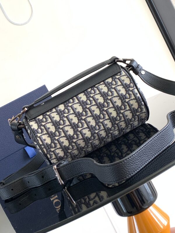 DIOR ROLLER BAG WITH STRAP