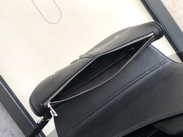 Dior Saddle Leather Bag