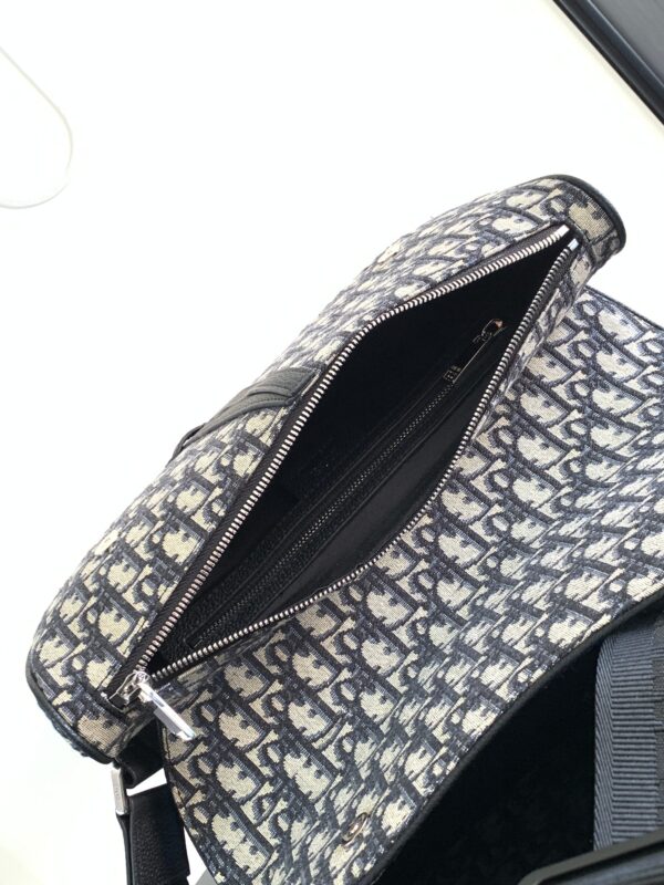 Dior Saddle Bag