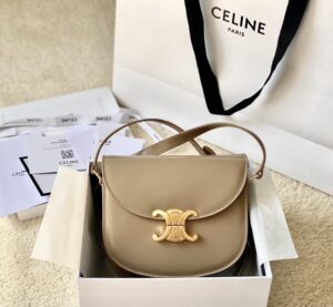 CELINE TEEN BESACE TRIOMPHE