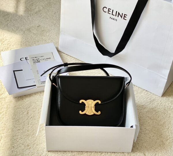 CELINE TEEN BESACE TRIOMPHE