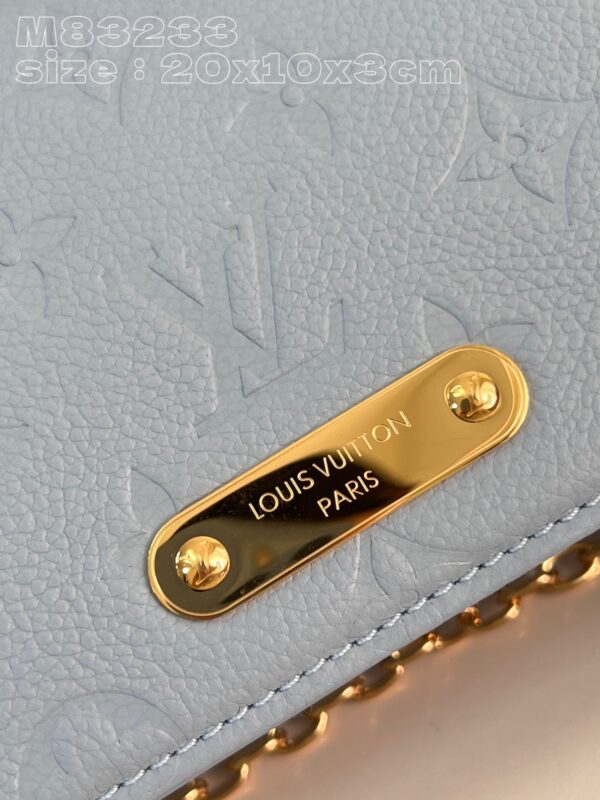 Louis Vuitton Wallet On Chain Lily