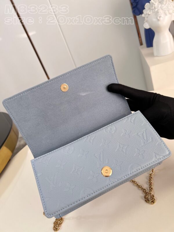 Louis Vuitton Wallet On Chain Lily