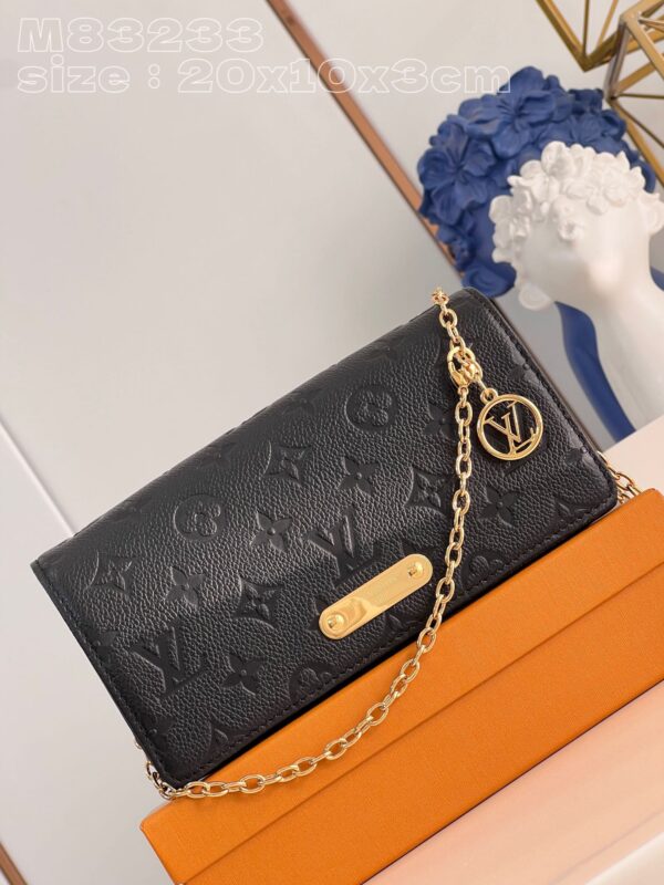 Louis Vuitton Wallet On Chain Lily