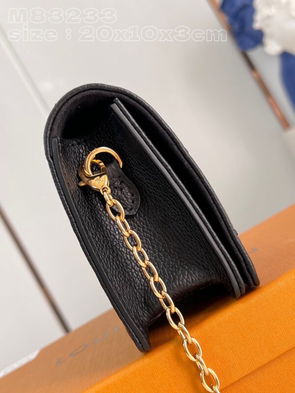 Louis Vuitton Wallet On Chain Lily