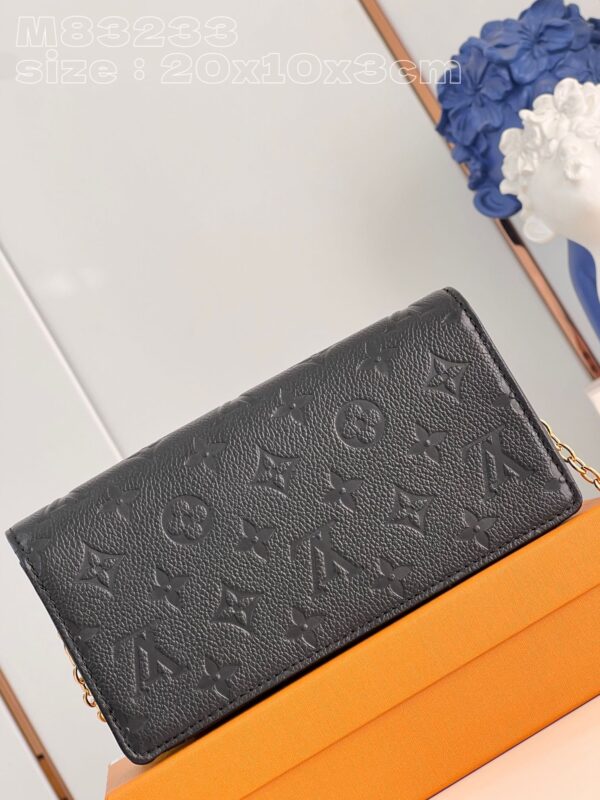 Louis Vuitton Wallet On Chain Lily