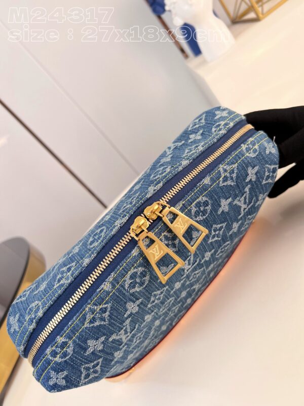 Louis Vuitton Pochette Cosmétique GM