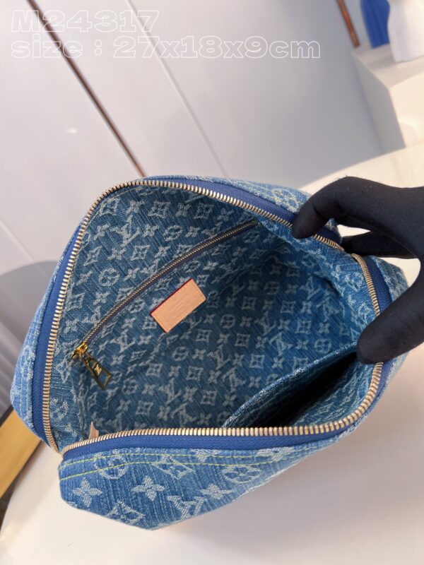 Louis Vuitton Pochette Cosmétique GM