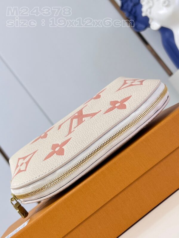 Louis Vuitton Pochette Cosmetique Handbag