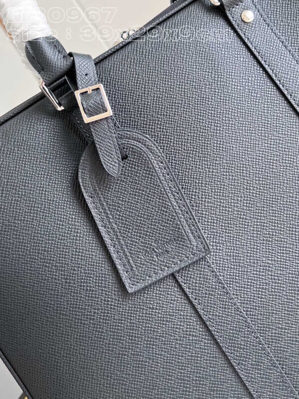 Louis Vuitton Porte Documents Voyage