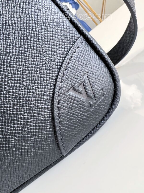 Louis Vuitton Porte Documents Voyage